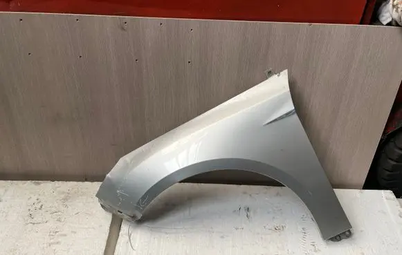 Ford Focus Fender
