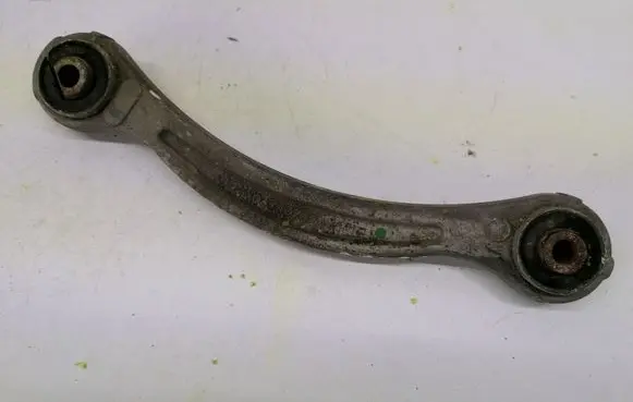 Chrysler Pacifica Rear upper control arm/wishbone 04743247AA