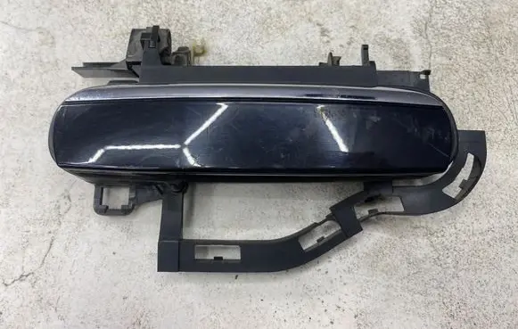 Audi A6 S6 C6 4F Rear door exterior handle 4F0837886