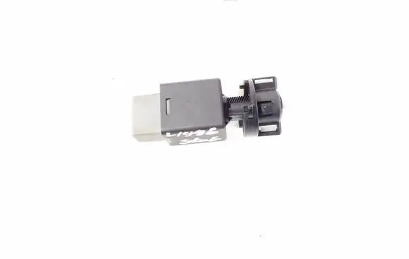 Hyundai Santa Fe Brake pedal sensor switch 938133S800