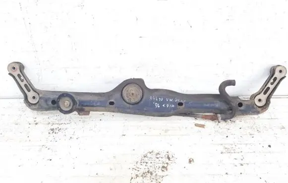 Volkswagen Golf III Front subframe