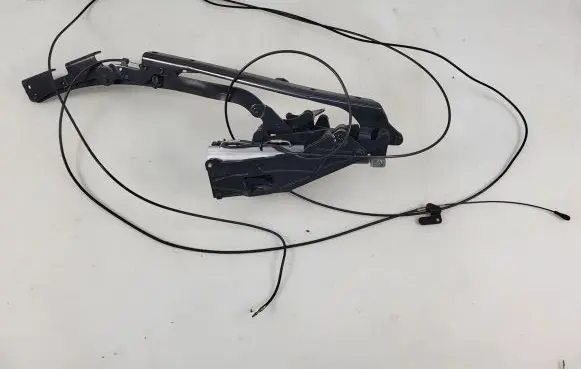 Mercedes-Benz SLK R170 Convertible roof hinge 100347900