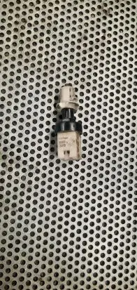Iveco Daily 35 - 40.10 Brake pedal sensor switch B3653319