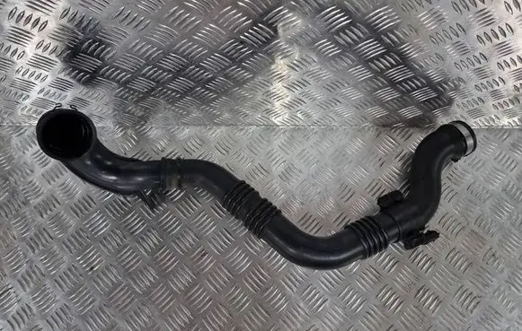 Intercooler hose/pipe