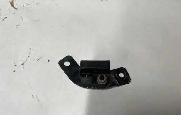 Mercedes-Benz CLS C218 X218 Airbag deployment crash/impact sensor A0055421218