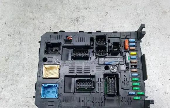 Fuse box set