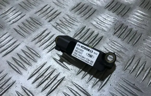 Ford Focus Airbag deployment crash/impact sensor 98ag14b342ad 98ag-14b342-ad