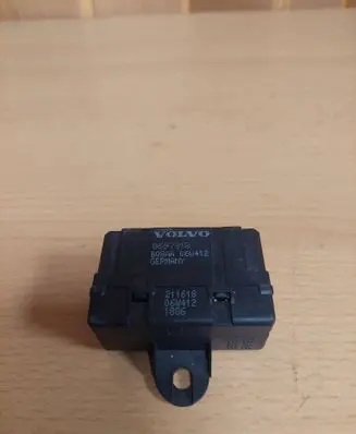 Volvo S80 Seat heating relay 8697318 06W412 B08M4