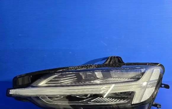 Volvo V60 Headlight/headlamp 32314148