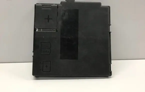 Land Rover Evoque II Fuse box cover K8D214A076CA