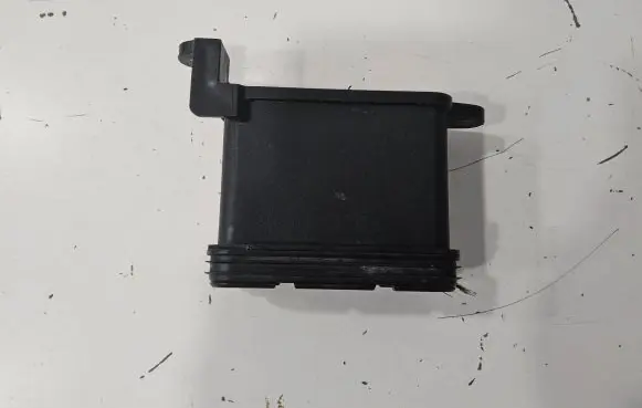 Genesis G70 Air intake duct part 28221J5200 28221-J5200