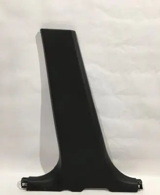 Suzuki Swift III (B) pillar trim (bottom) 76241-52R0