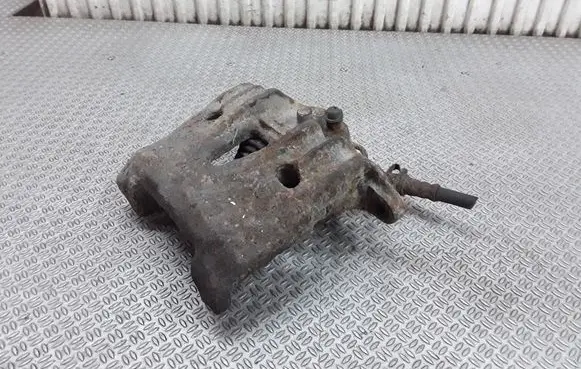 Volkswagen Transporter - Caravelle T4 Front brake caliper