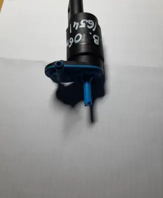 Mercedes-Benz A W169 Windscreen/windshield washer pump 2108691021