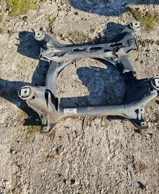 Audi Q7 4L Front subframe 7L0400025