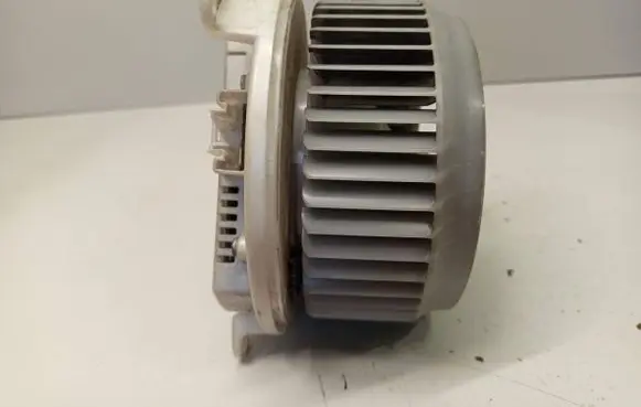 Lexus GS 300 350 430 450H Heater fan/blower 2726000331