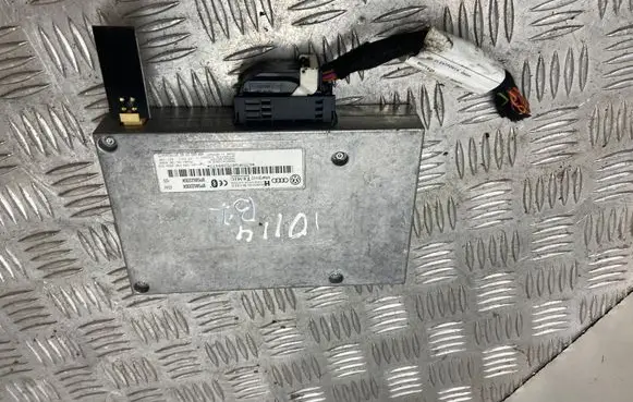 Audi A4 S4 B7 8E 8H Bluetooth control unit module 8P0862335K
