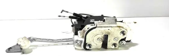 Mitsubishi Outlander Front door lock