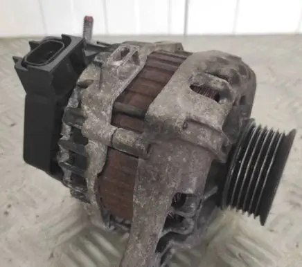 Hyundai Elantra Generator/alternator 2655447 373002B101 135V90A