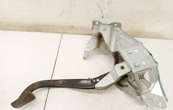 Opel Astra G Brake pedal