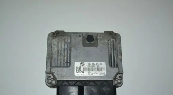 Volkswagen PASSAT B6 Engine control unit/module 03G906021 03G906021AB
