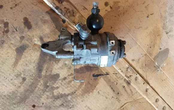 BMW 7 E65 E66 Power steering pump 6760074 LH2110852