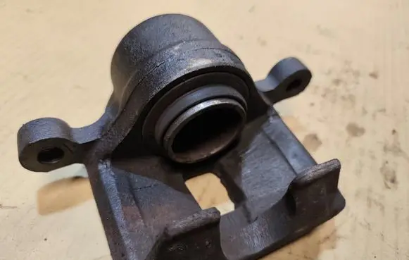 Chrysler Sebring (ST-22 - JR) Front brake caliper 