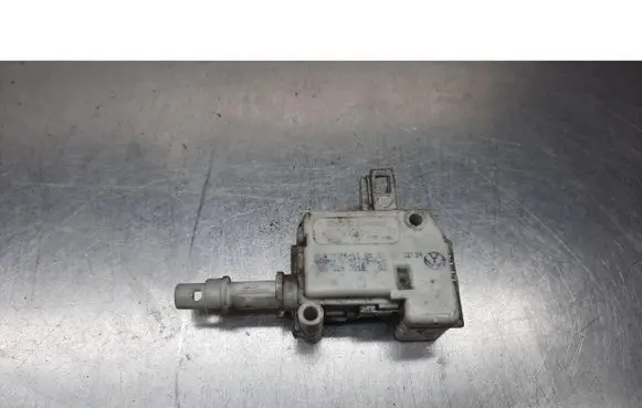 Skoda Octavia Mk1 (1U) Holder (bracket) 