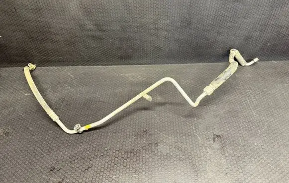 Opel Vivaro Air conditioning (A/C) pipe/hose 8200497083