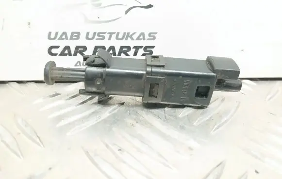 Volvo S40, V40 Brake pedal sensor switch