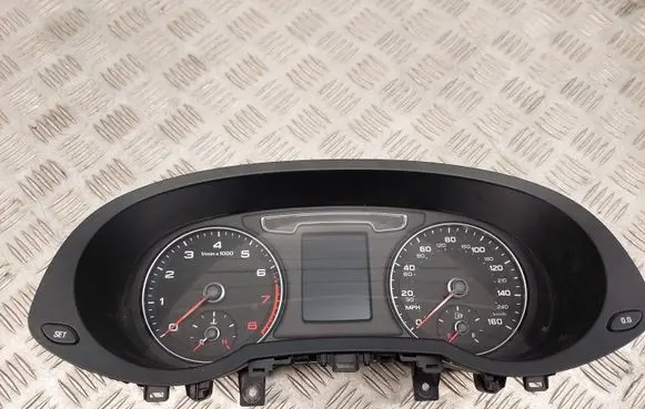 Audi Q3 8U Speedometer (instrument cluster) 8U0920970E
