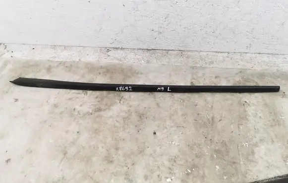 Windshield trim