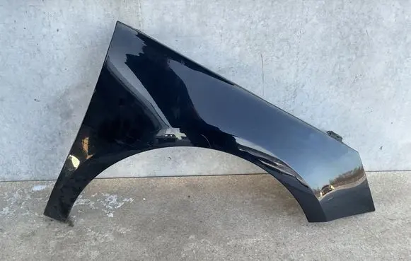 Audi A1 Fender LY9B