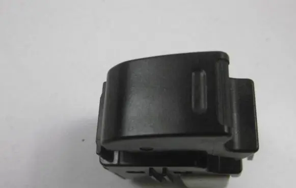 Toyota Prius (NHW20) Electric window control switch