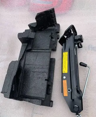 Audi Q5 SQ5 Lift Jack 8r0011031c