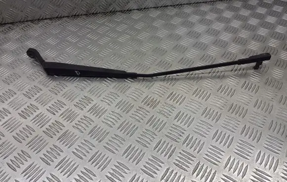 Peugeot 407 Front wiper blade arm
