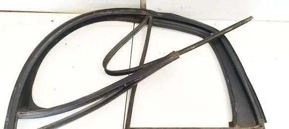 Volkswagen Golf Plus Rubber seal rear door 