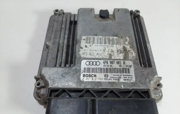 Audi A6 S6 C6 4F Engine control unit/module 4F0907401A 4F0910401L