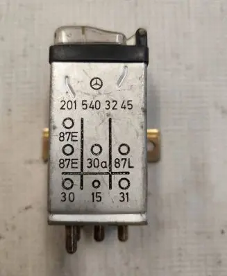Mercedes-Benz E W124 Other relay 2015403245 87E30287L