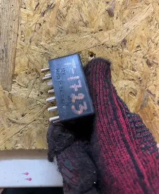 Mercedes-Benz SL R129 Coolant fan relay 0015428219