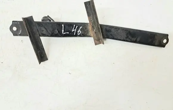 Toyota Avensis T250 Battery bracket 
