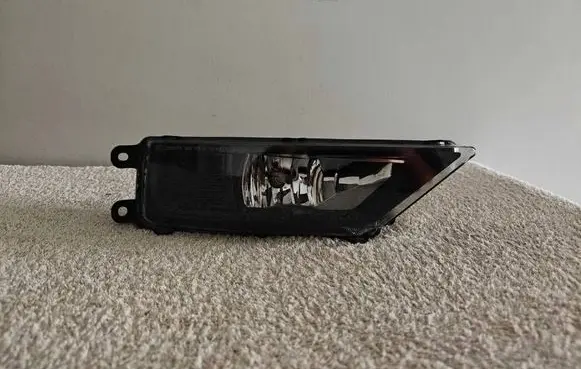 Volkswagen Tiguan Front fog light 10472080000 5NA941700B