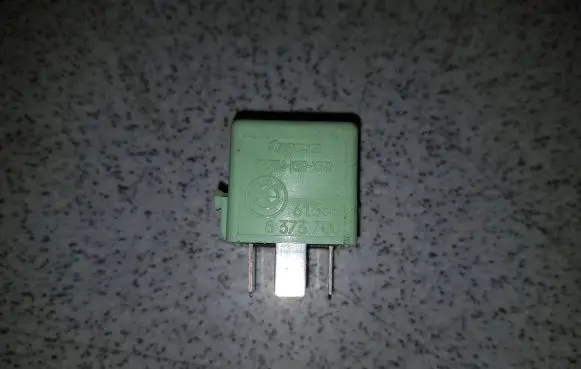BMW 5 E39 Other relay 61368373700