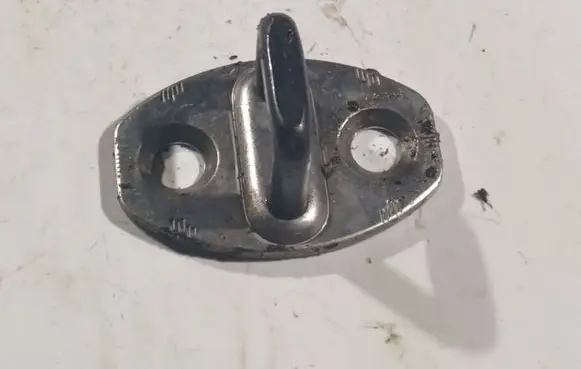 Volkswagen Polo Rear door lock loop/hook striker 