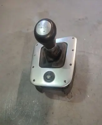 BMW 3 E46 Gear shifter/selector 25127507012 7507012 25127507080