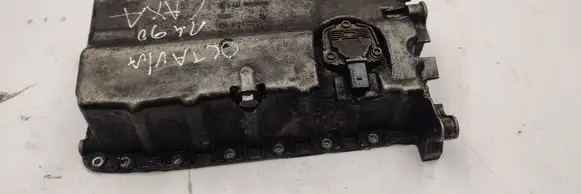 Skoda Octavia Mk2 (1Z) Oil sump 038103601G