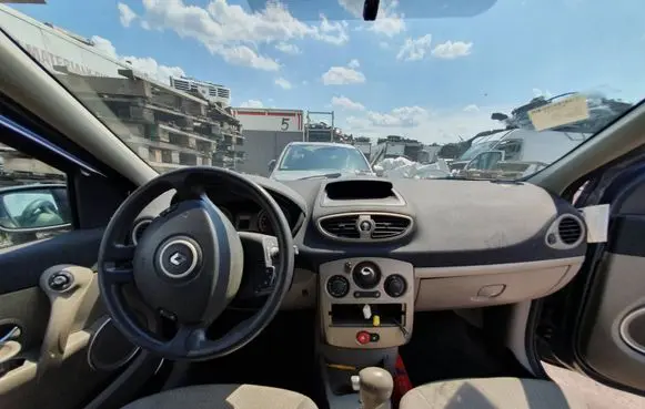 Renault Clio III Dashboard