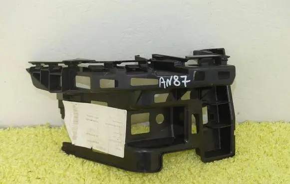 Volkswagen Touran III Rear bumper mounting bracket 5TA807453