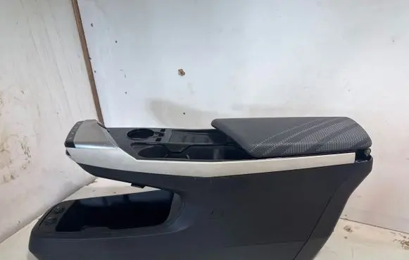 KIA EV6 Center console