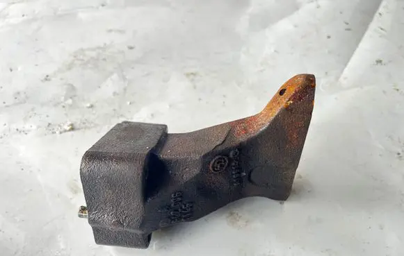 Mercedes-Benz E W212 other engine part 6420961145